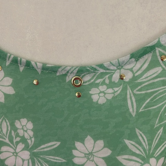 Hearts of Palm Ladies lightweight Top 70% polyester, 30% Rayon Size XL - Picture 2 of 6